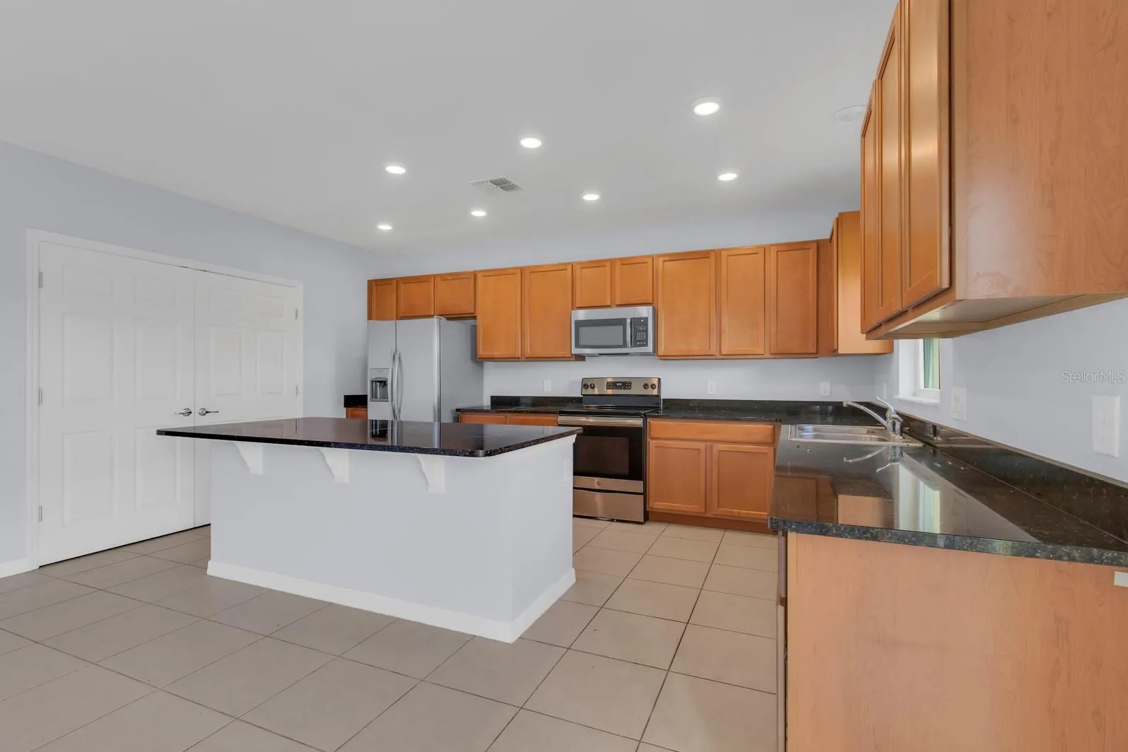 2437 ADDISON CREEK DR