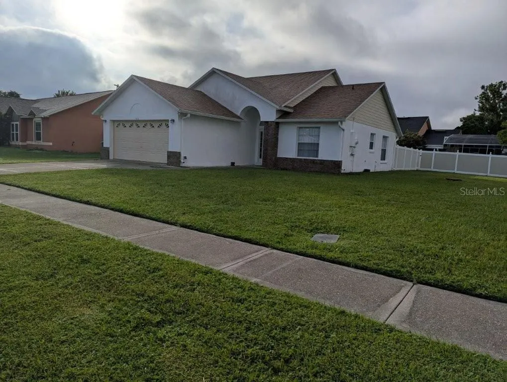 1606 LIGGINS AVE