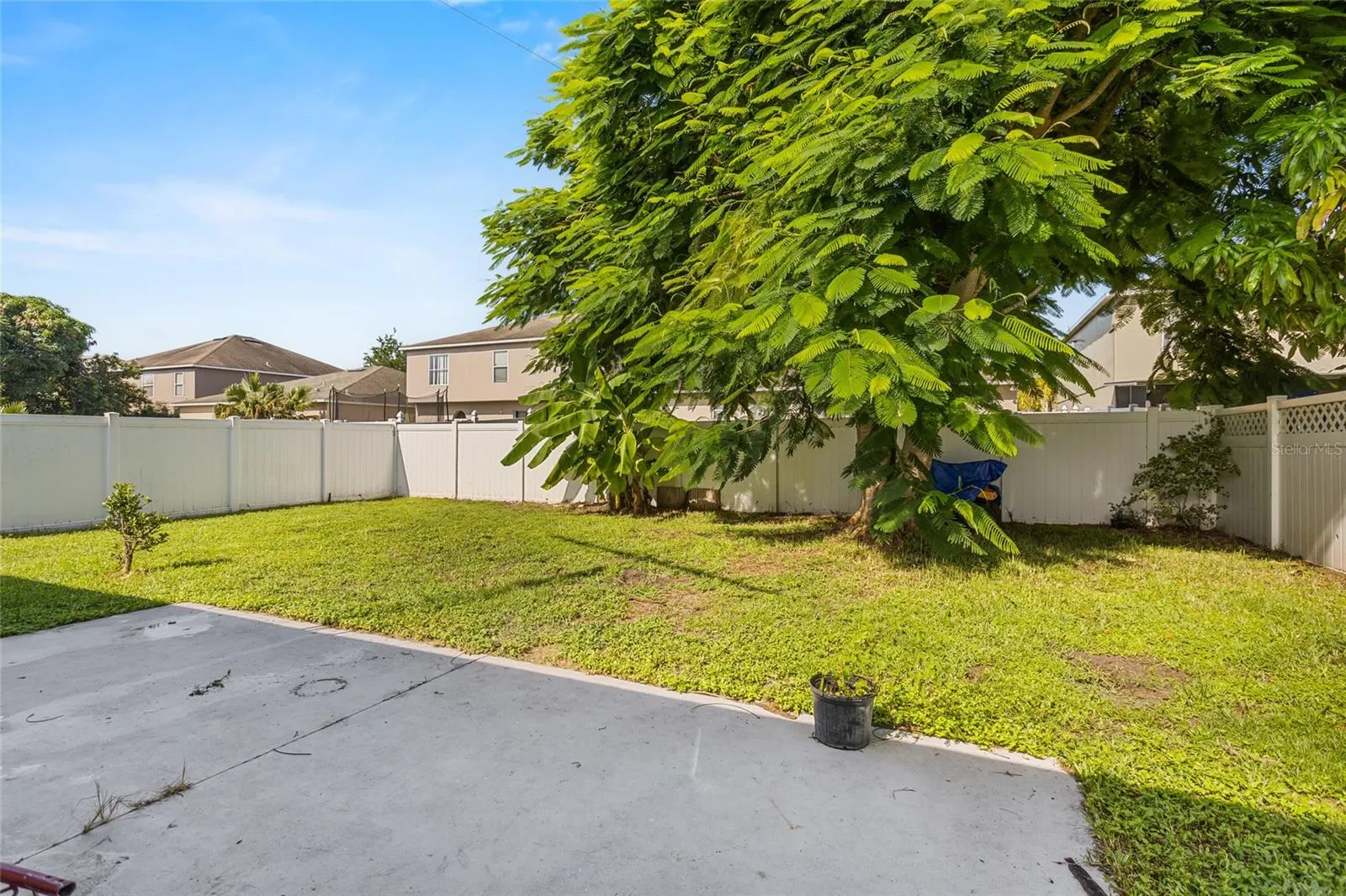 2622 HUNLEY LOOP