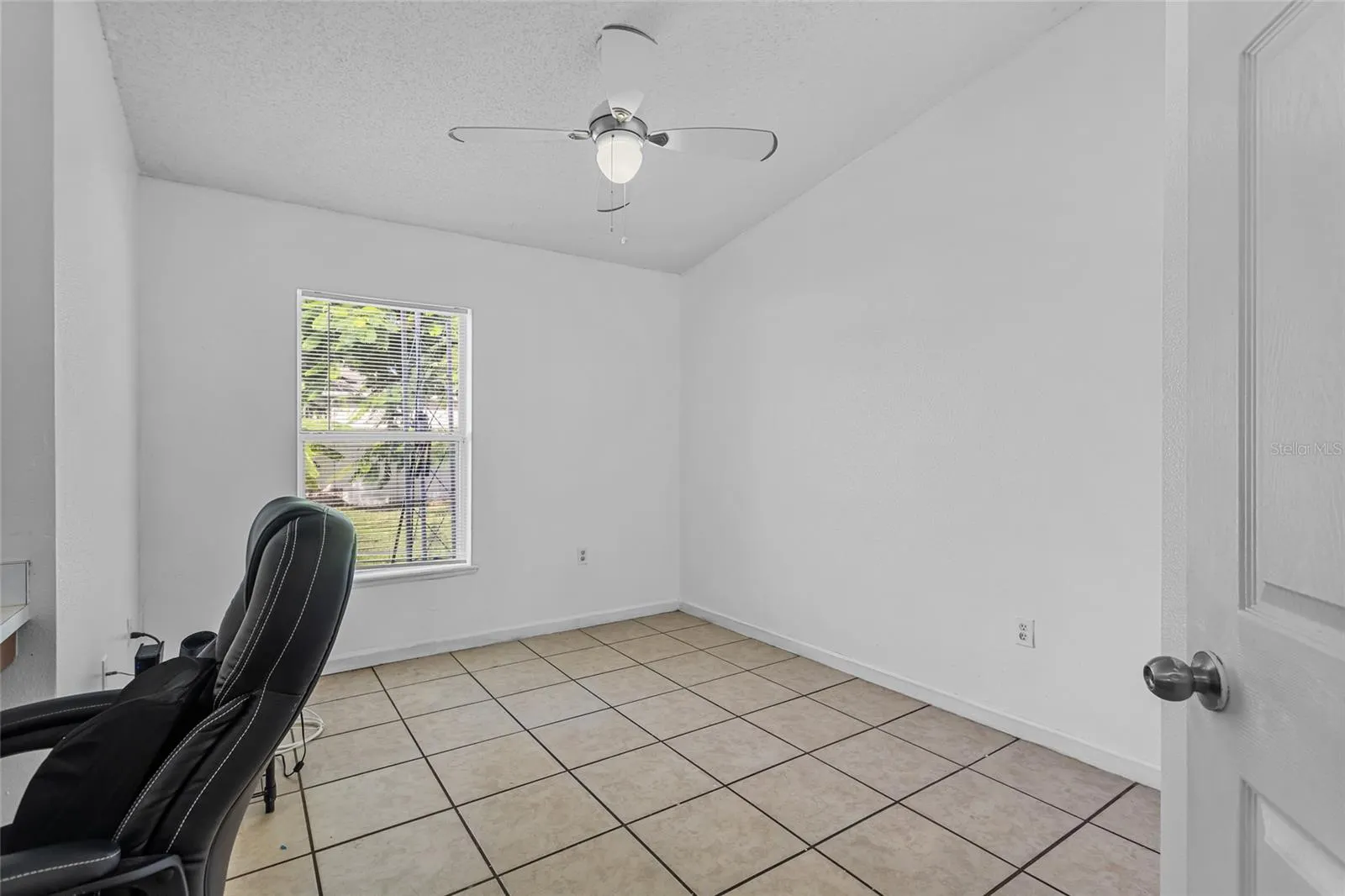2622 HUNLEY LOOP
