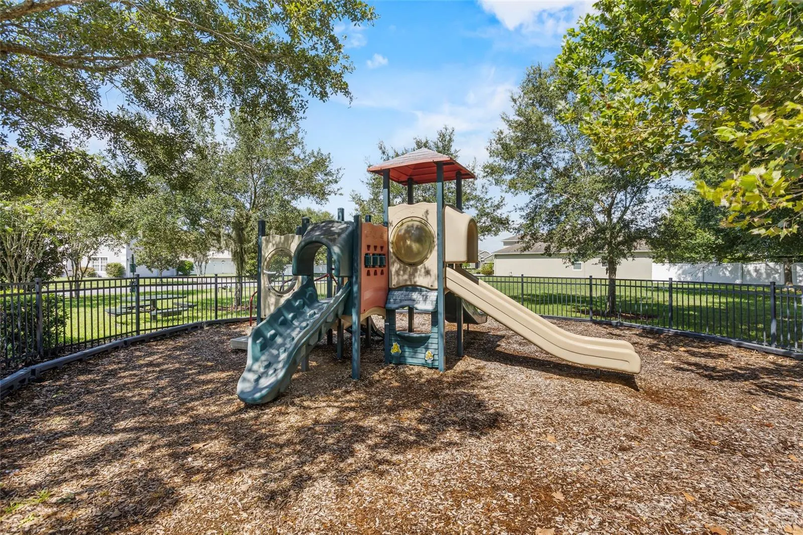 2622 HUNLEY LOOP