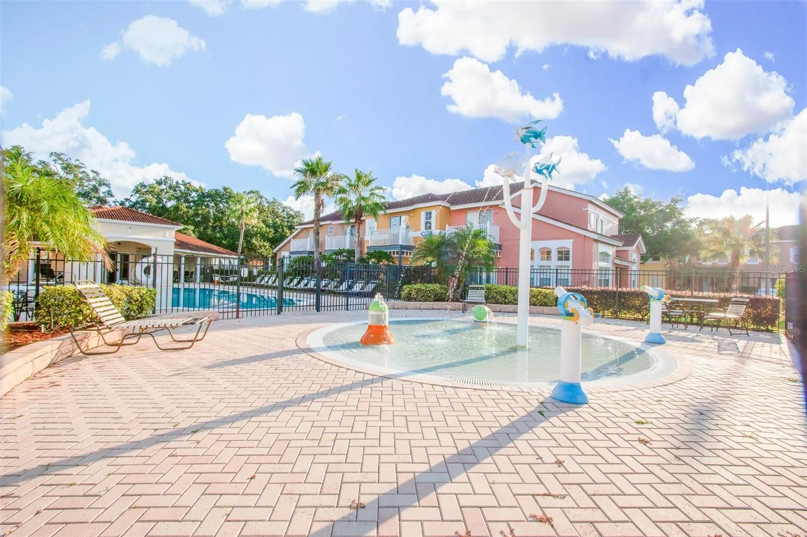 1064 PARK RIDGE CIR