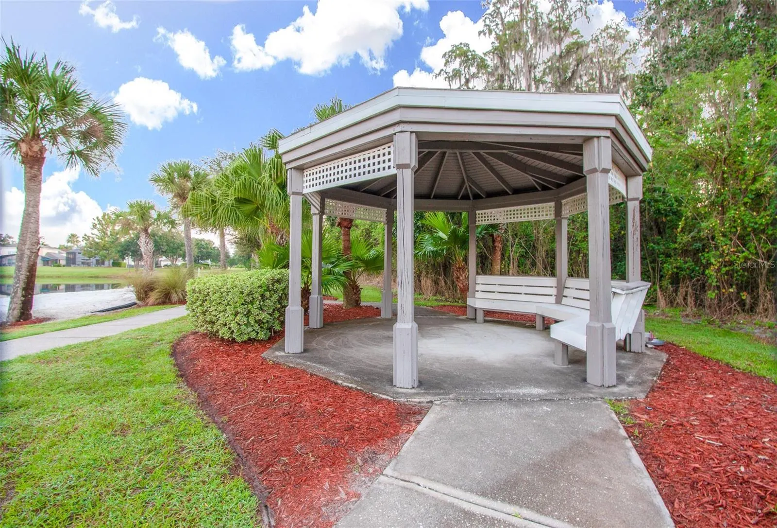 1064 PARK RIDGE CIR
