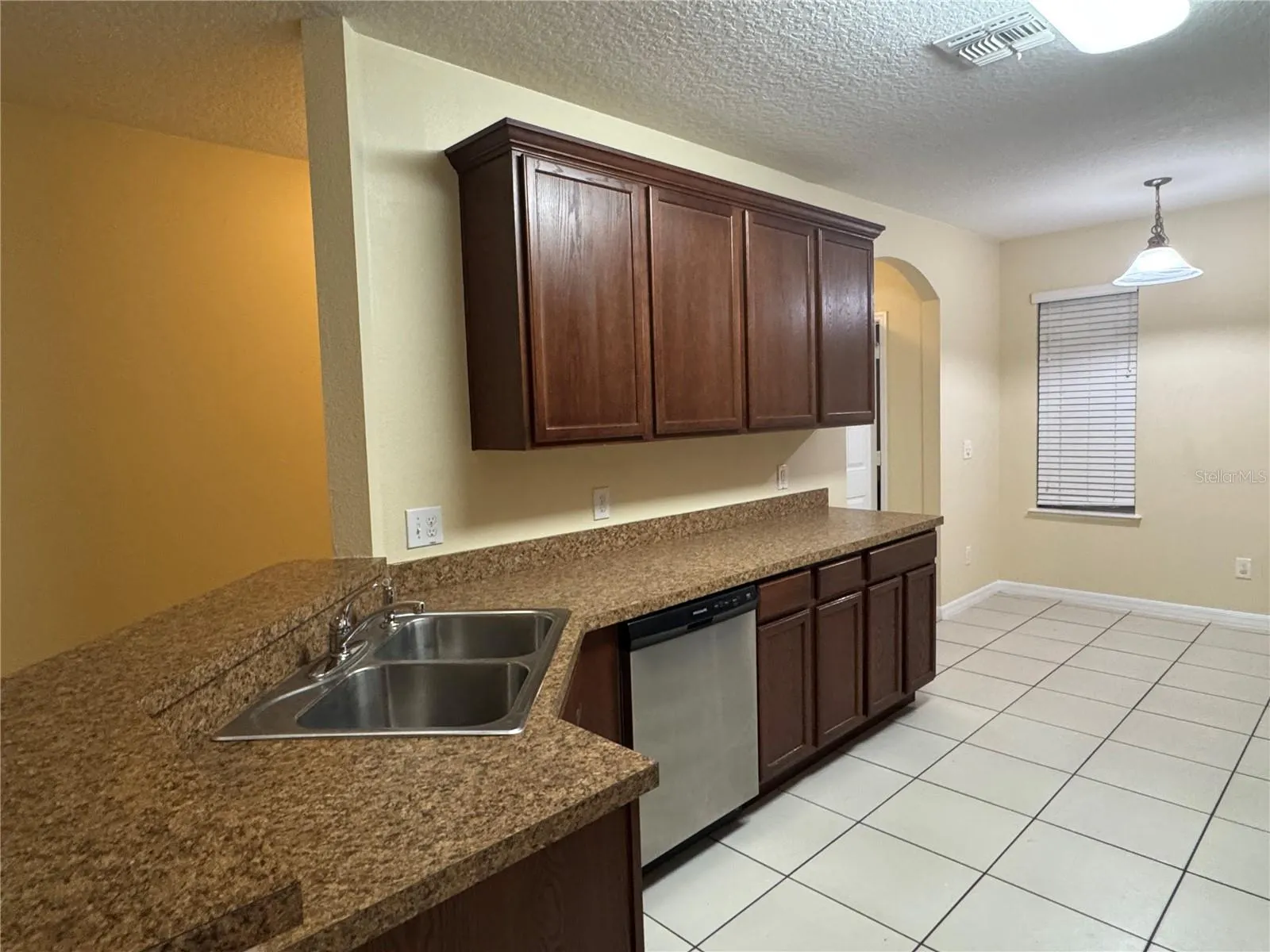 3210 QUEEN ALEXANDRIA DR
