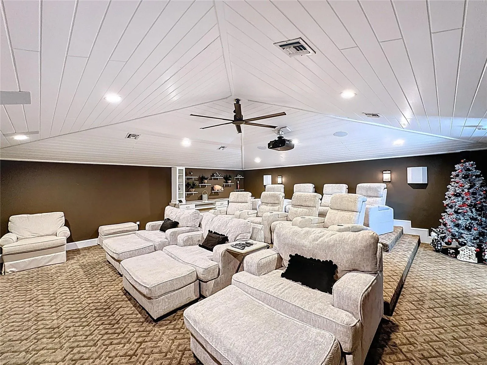 8701 COCO PLUM PL