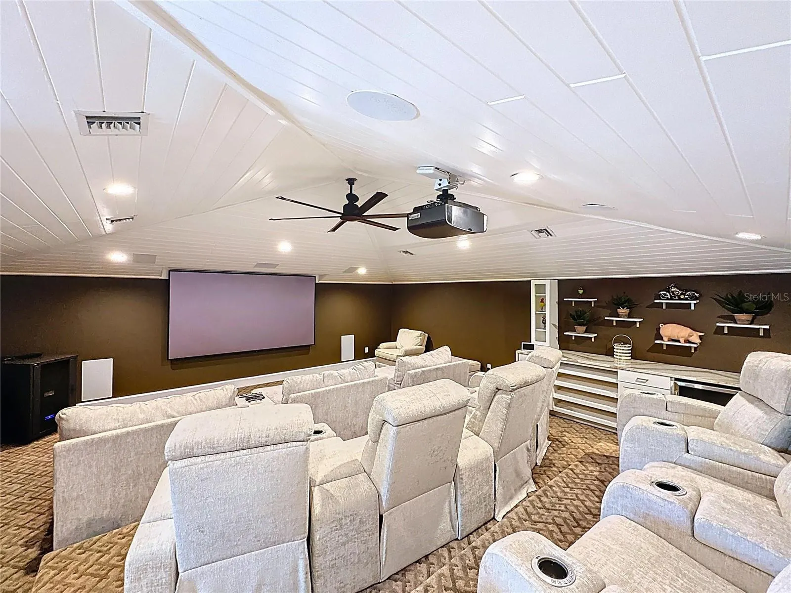 8701 COCO PLUM PL