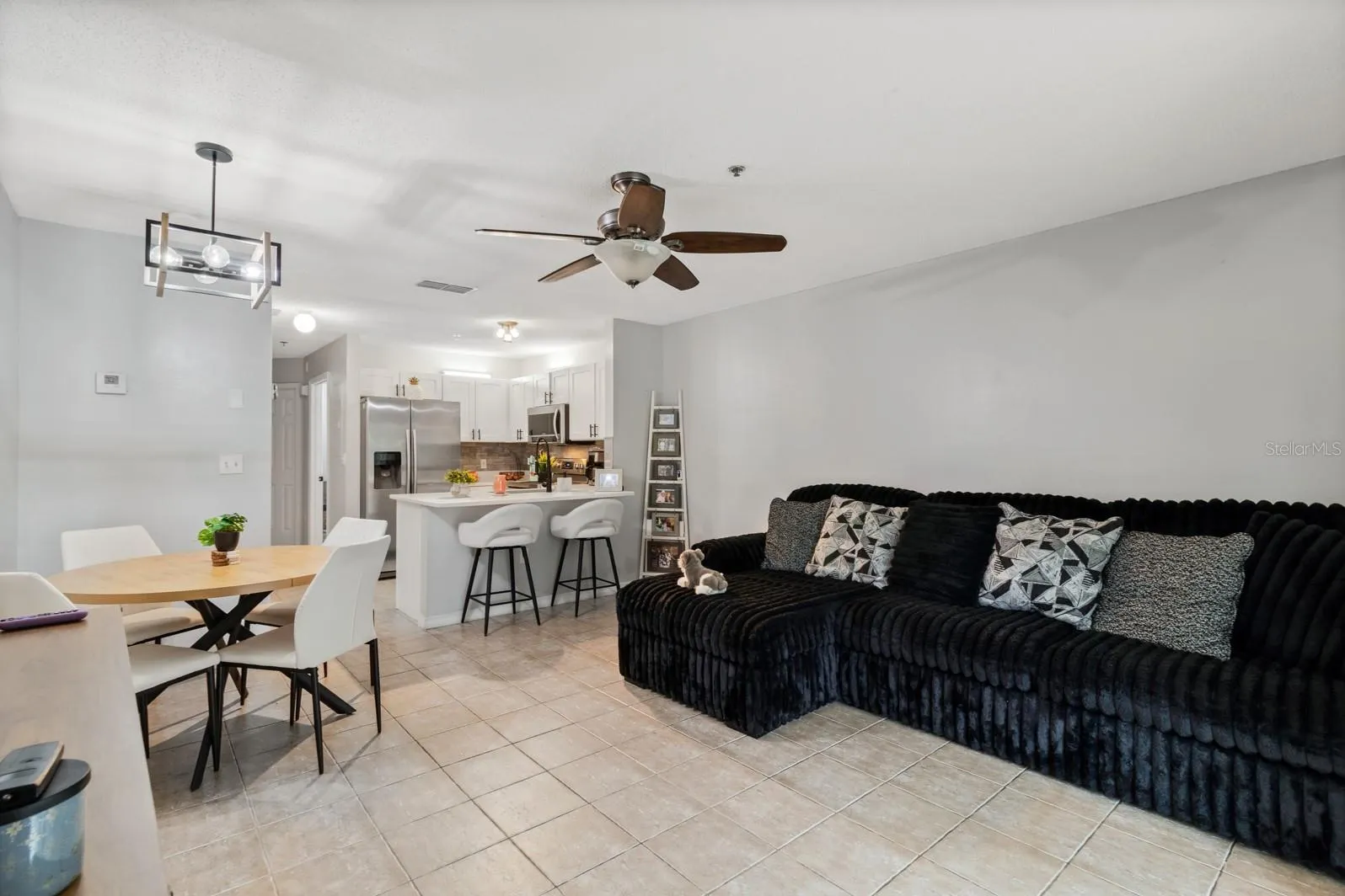 1638 WINDSOR OAK CT