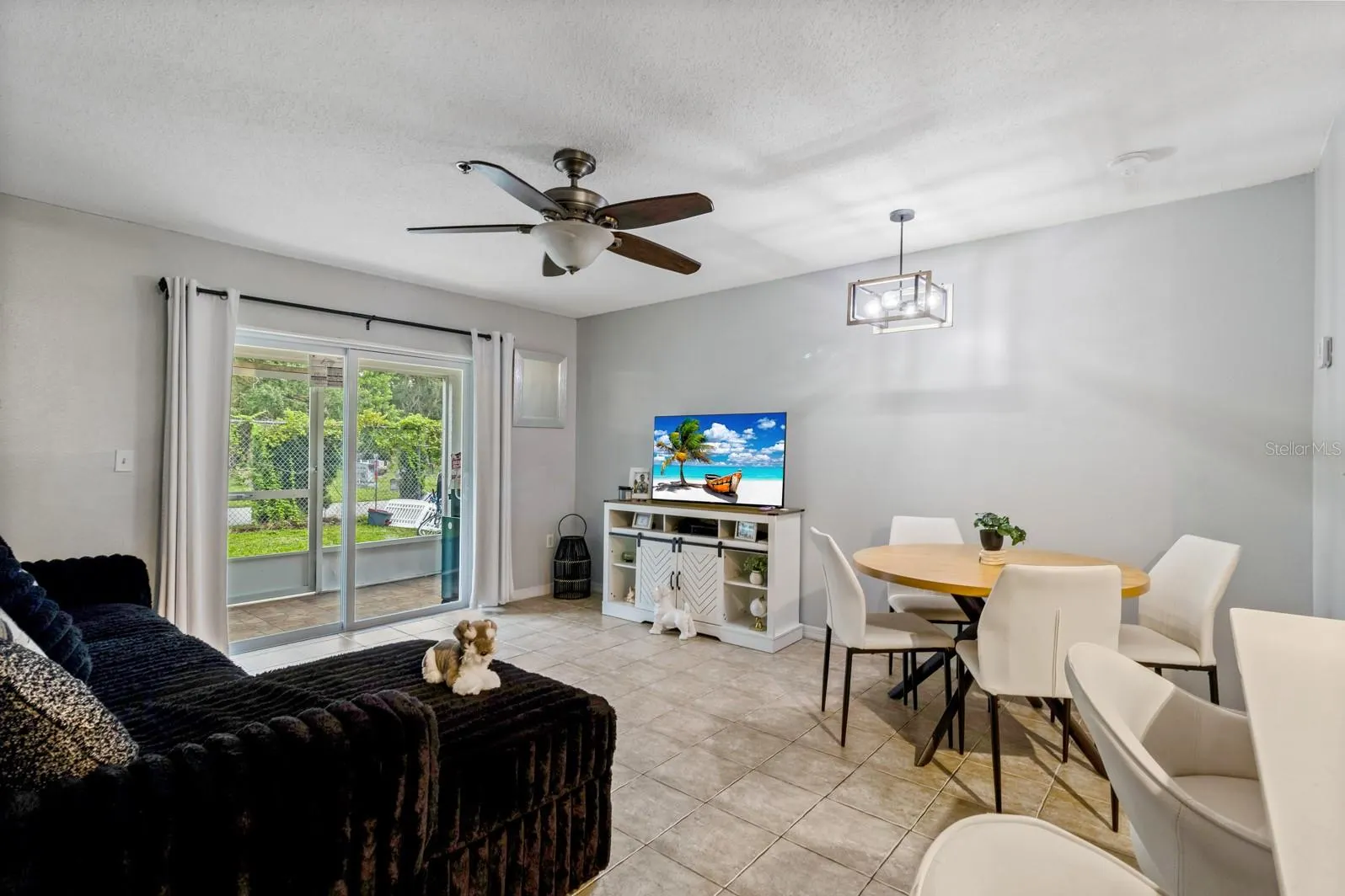 1638 WINDSOR OAK CT
