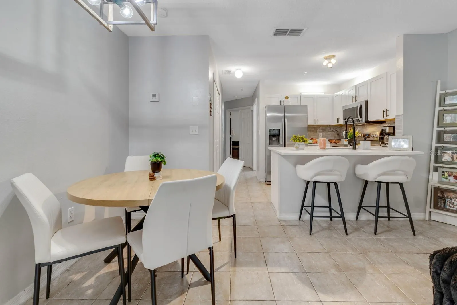 1638 WINDSOR OAK CT