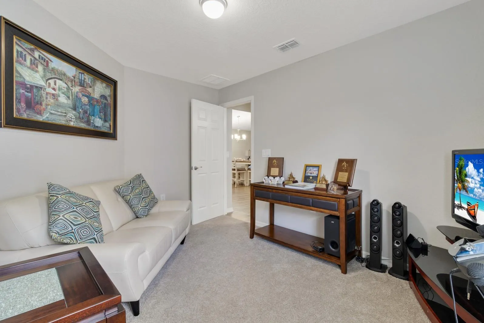1225 CASCADE DR