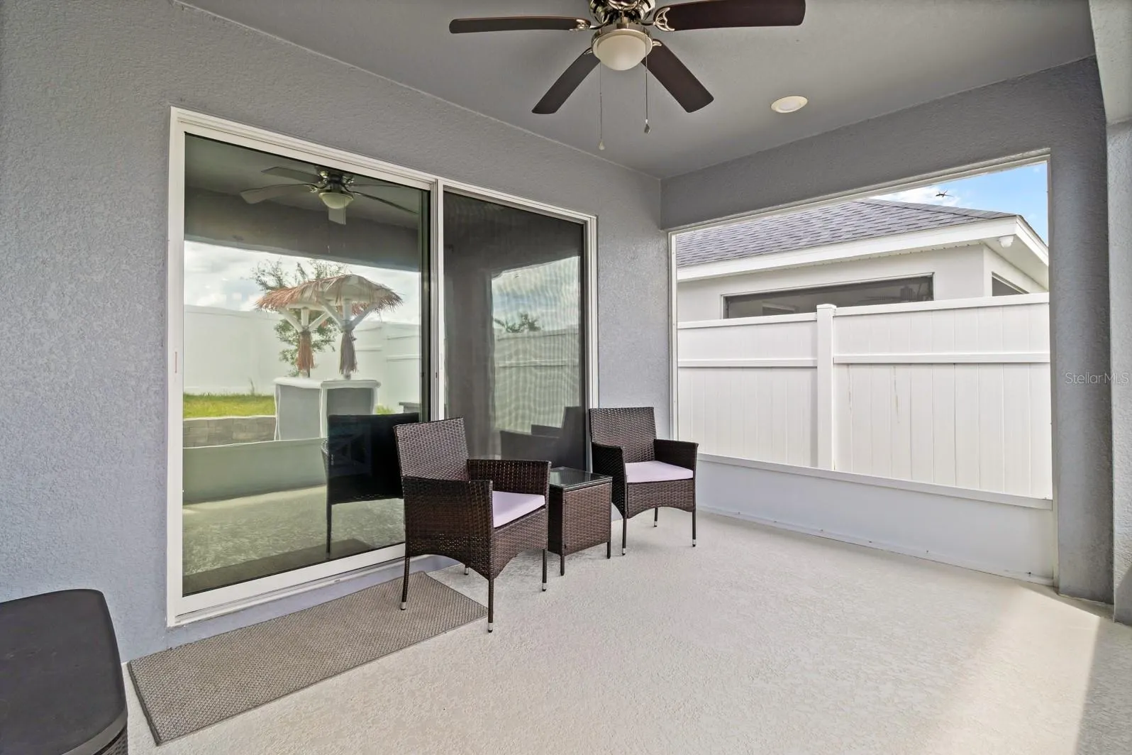 1225 CASCADE DR