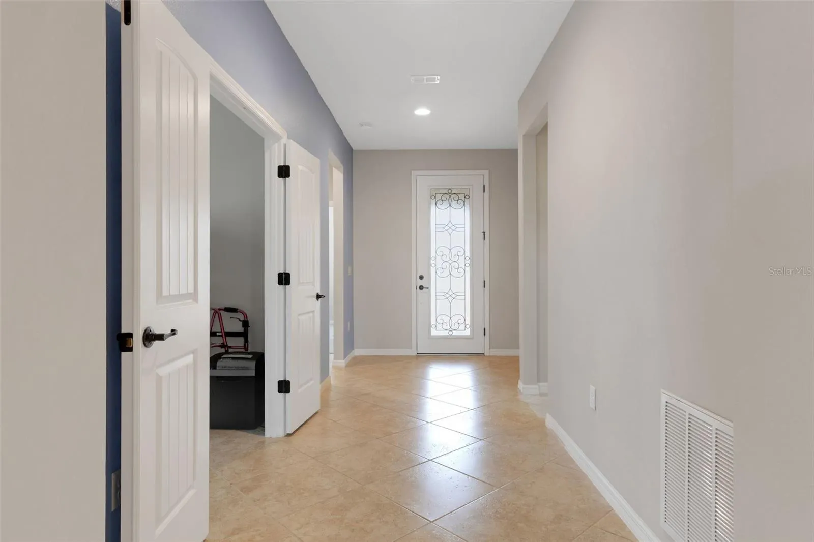 613 CANTABRIA DR
