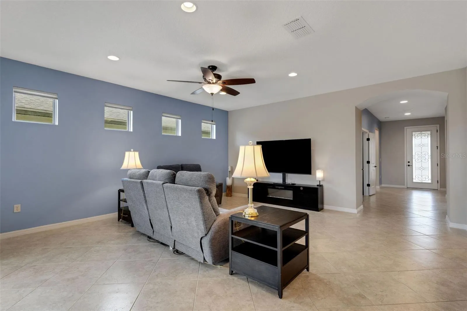 613 CANTABRIA DR