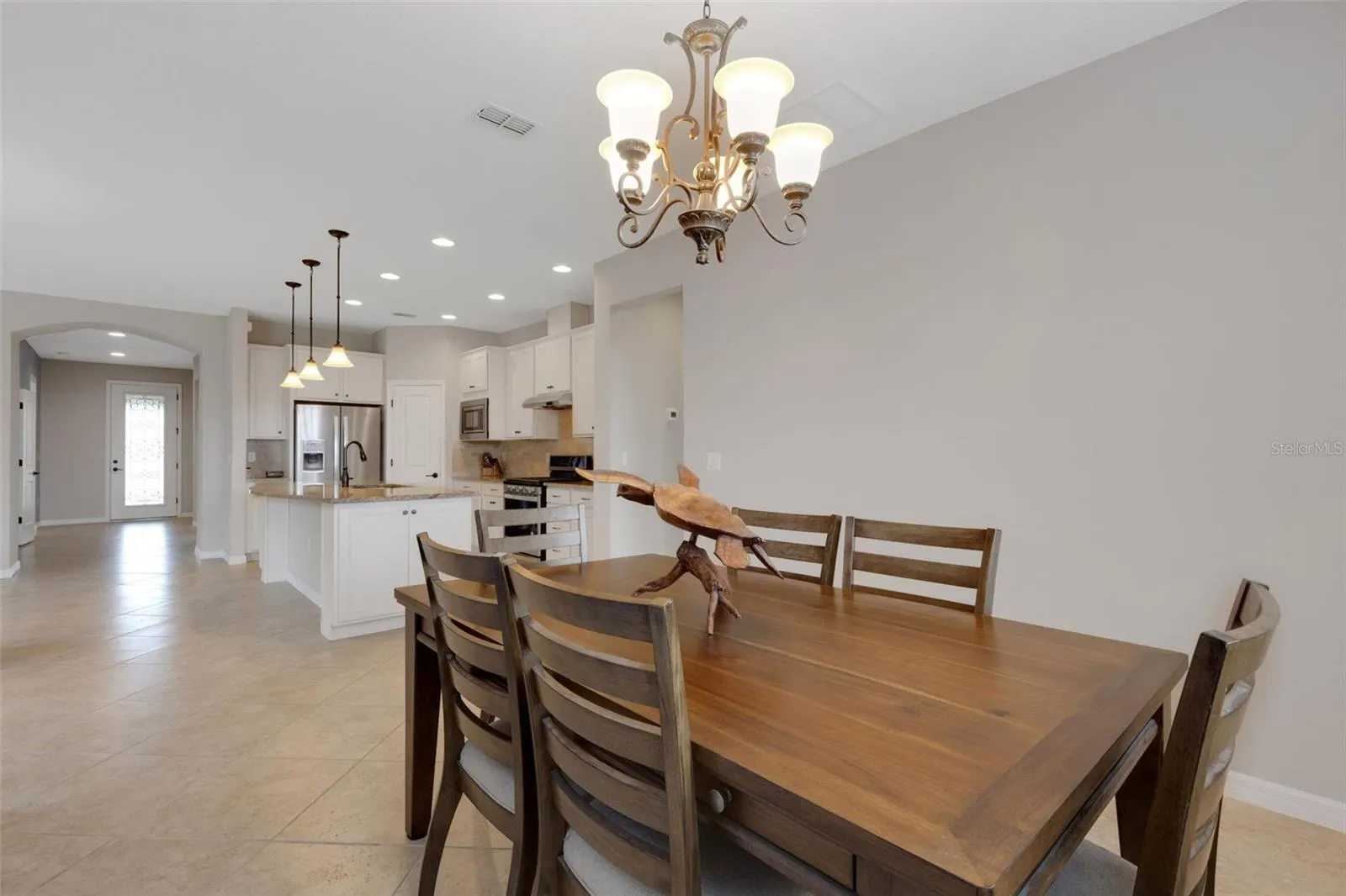 613 CANTABRIA DR