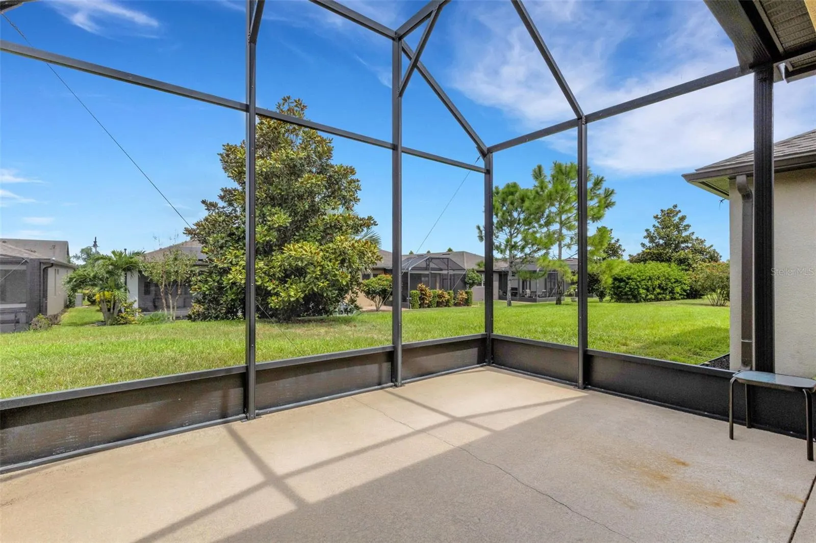 613 CANTABRIA DR