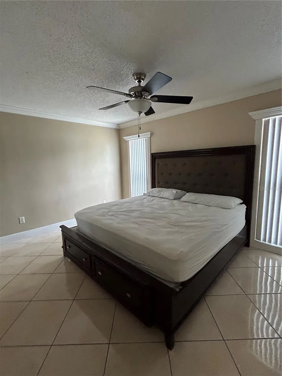 339 LA PAZ DR