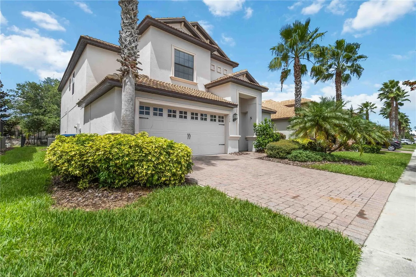 1320 MOSS CREEK LN