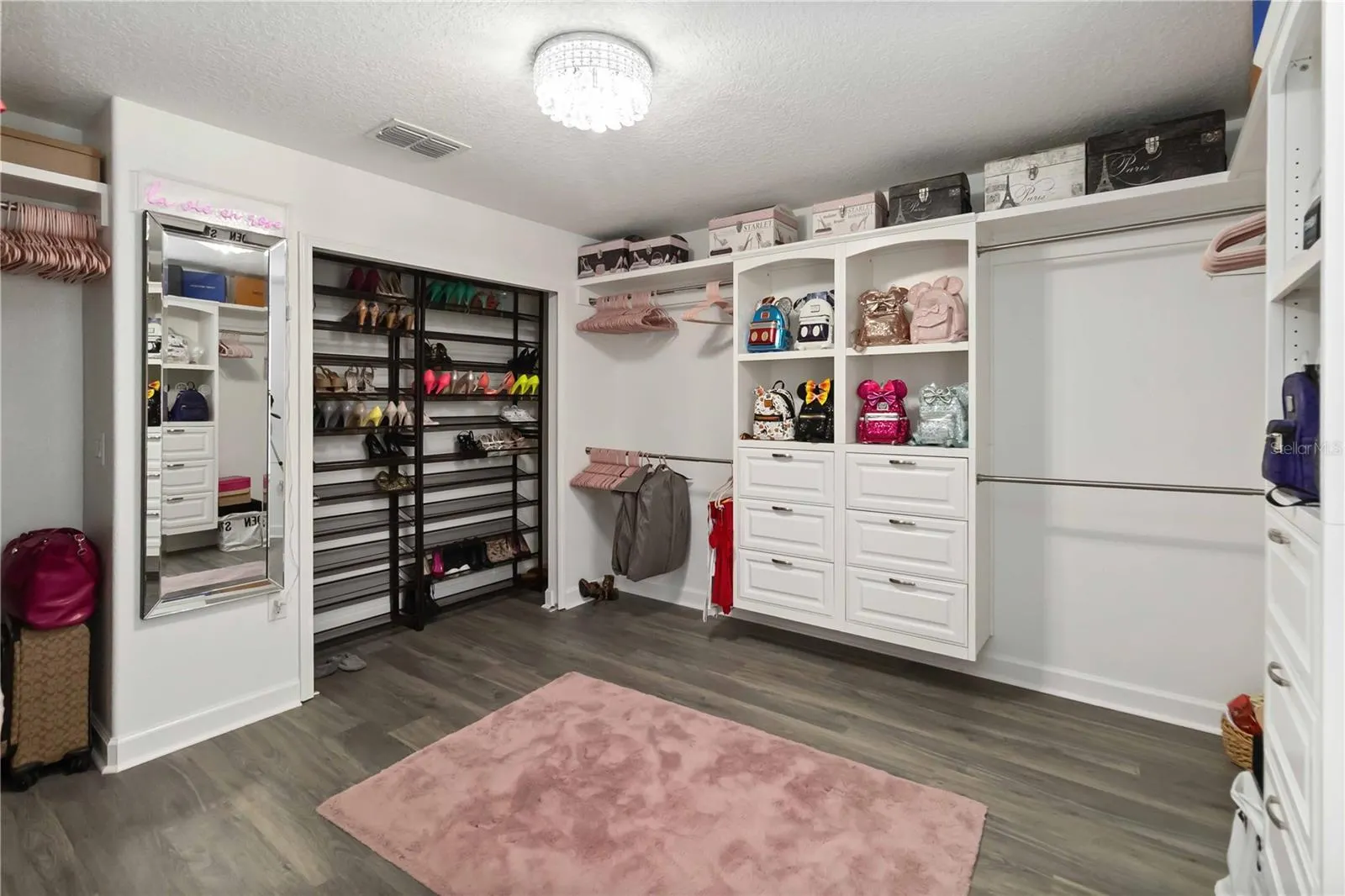 1320 MOSS CREEK LN