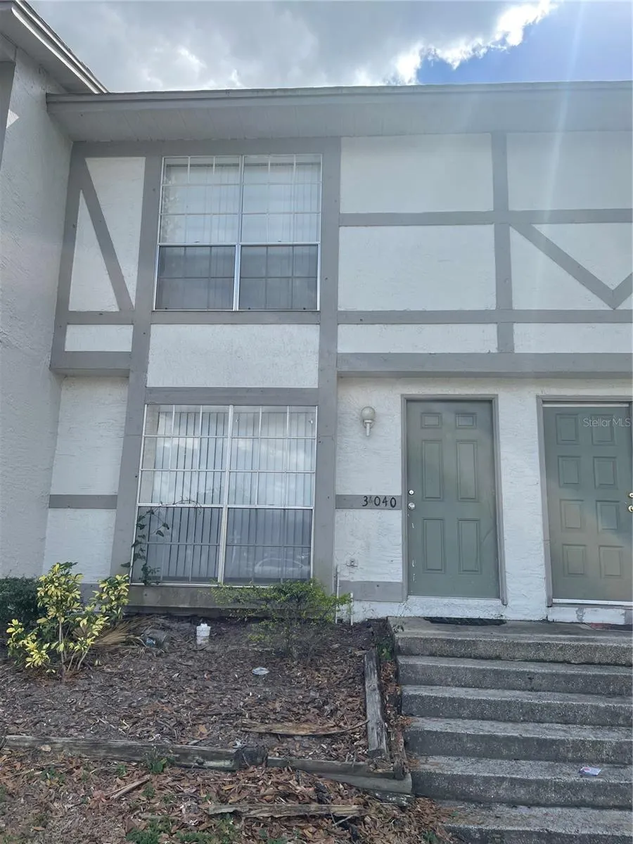 3040 WINDOVER AVE