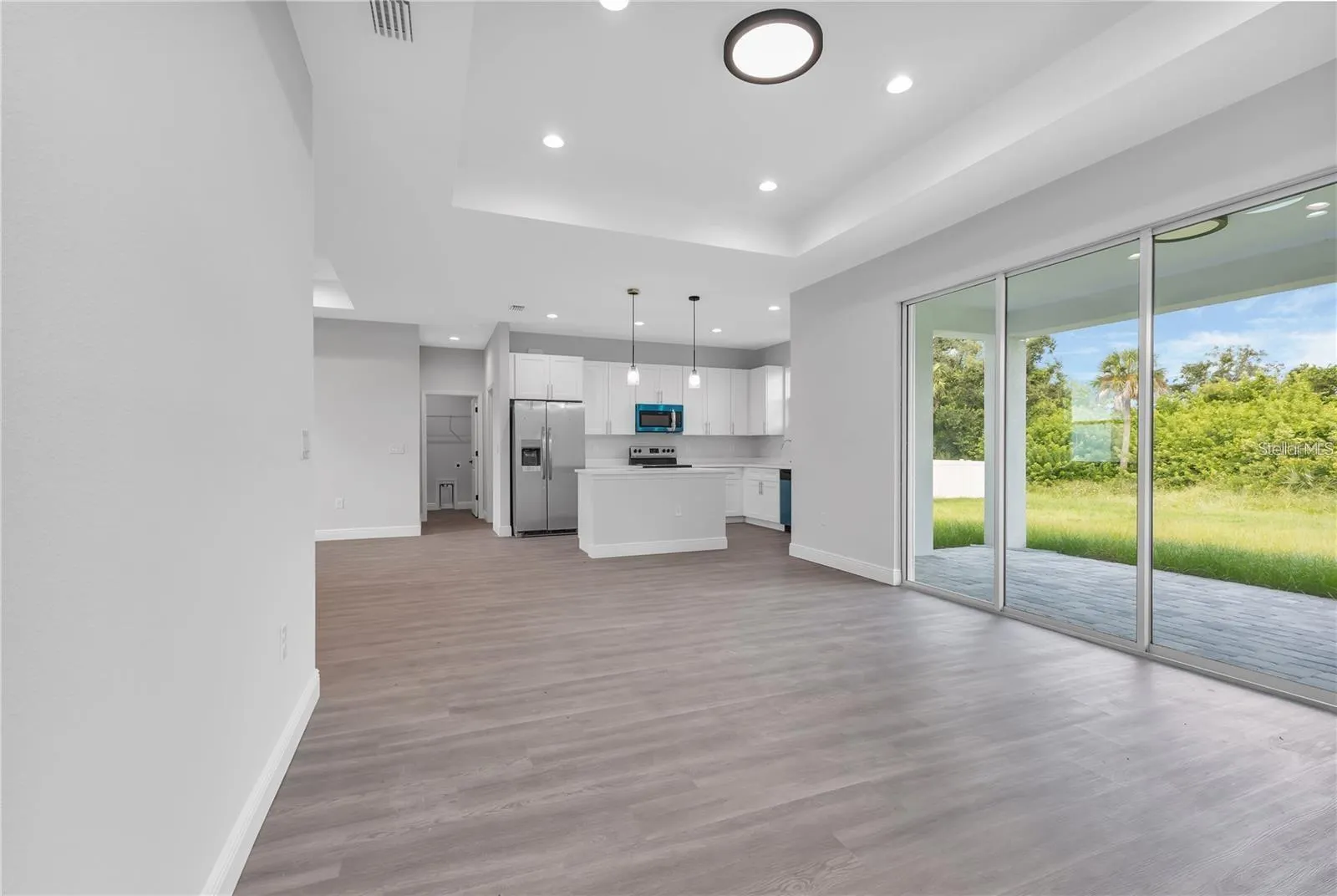 13314 HOLTVILLE AVE