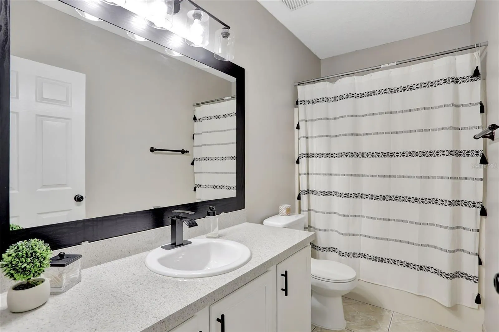 1110 GARDANNE CT