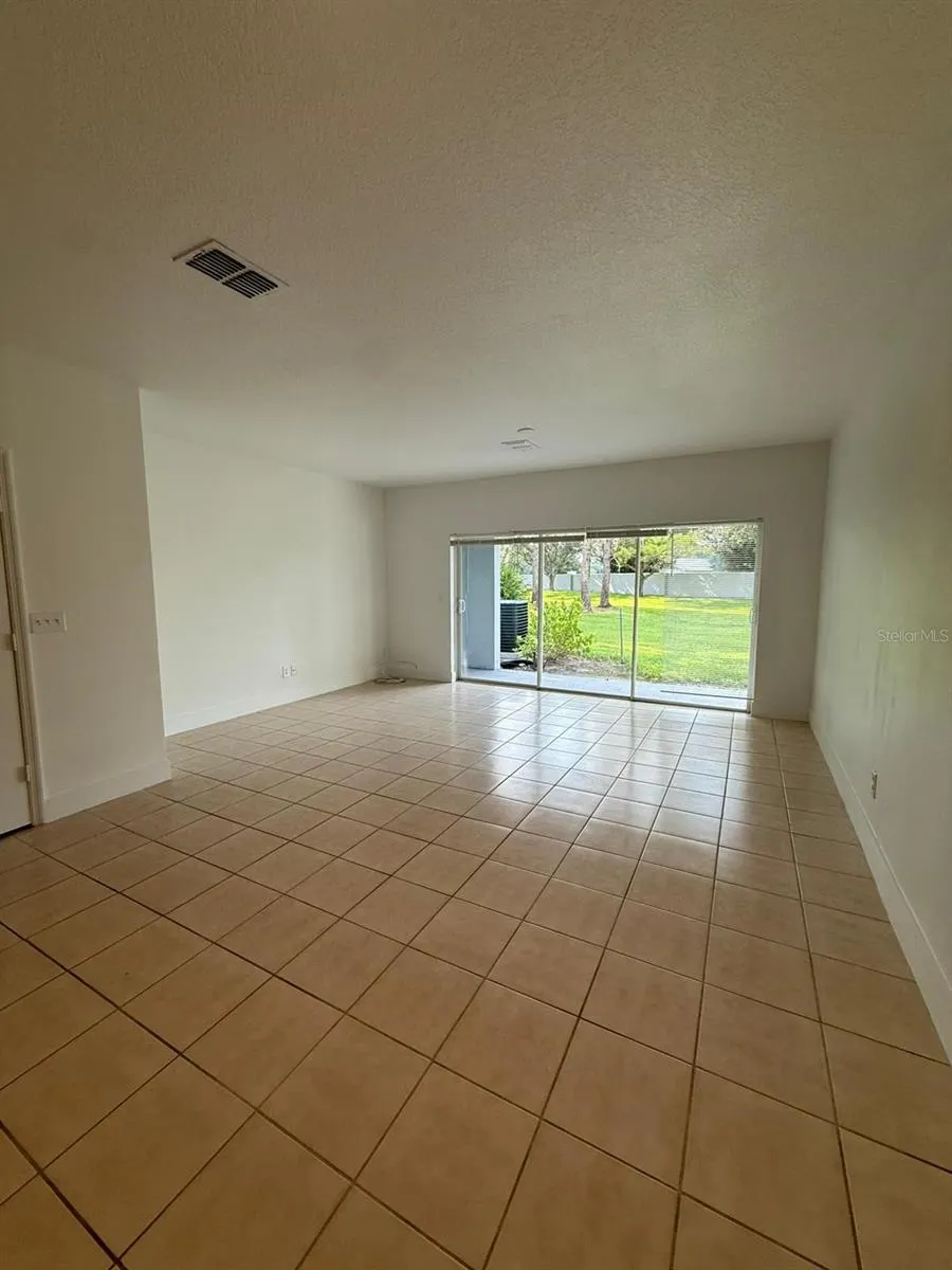 10967 SAVANNAH WOOD DR