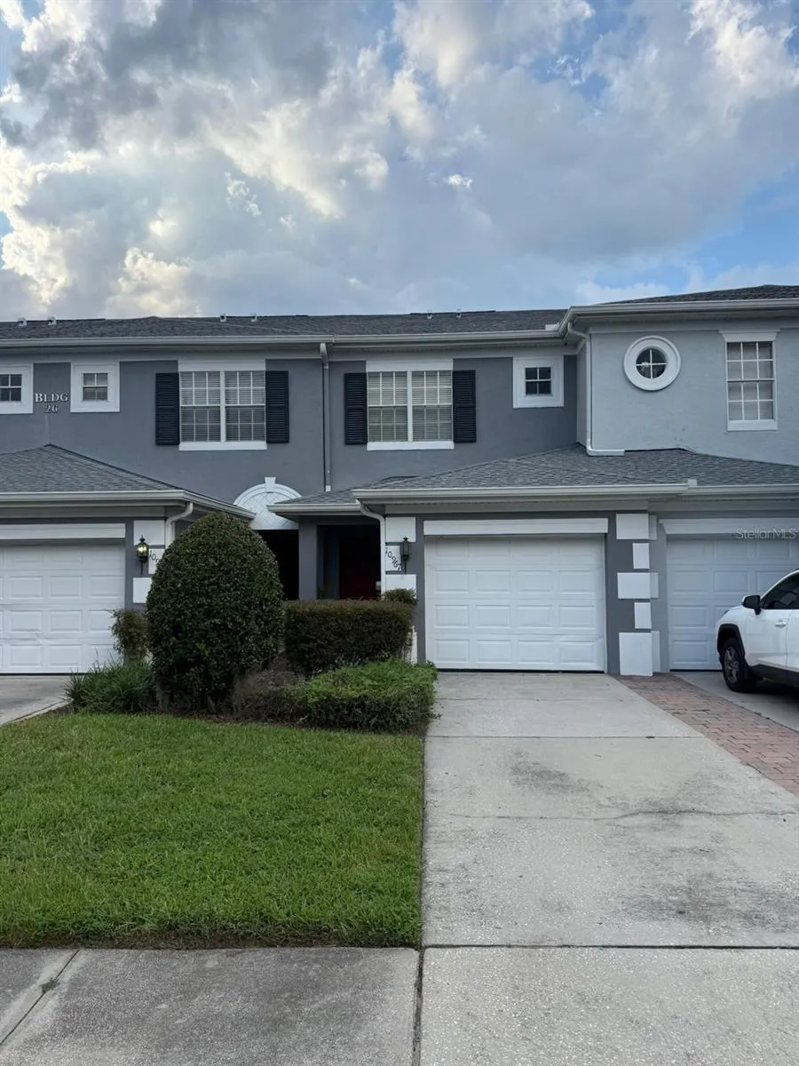 10967 SAVANNAH WOOD DR
