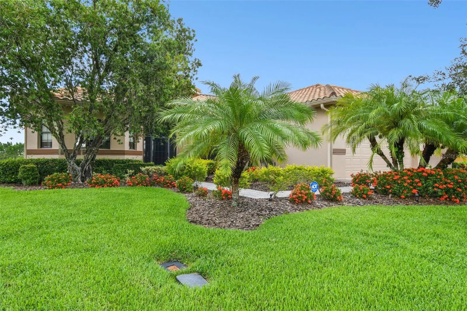 154 RANCHO MIRAGE DR