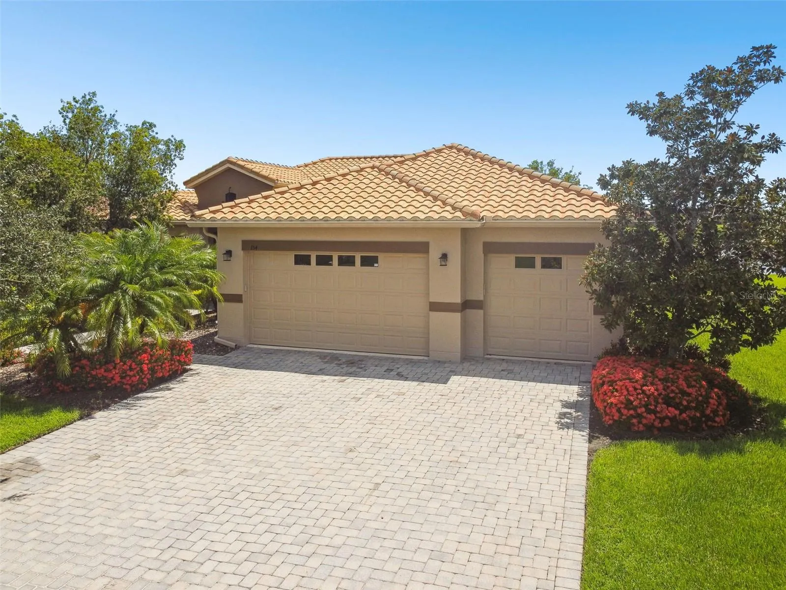 154 RANCHO MIRAGE DR