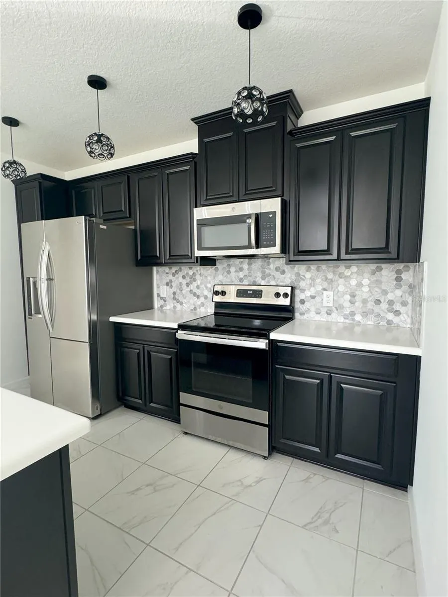 3370 BEAUTE DR