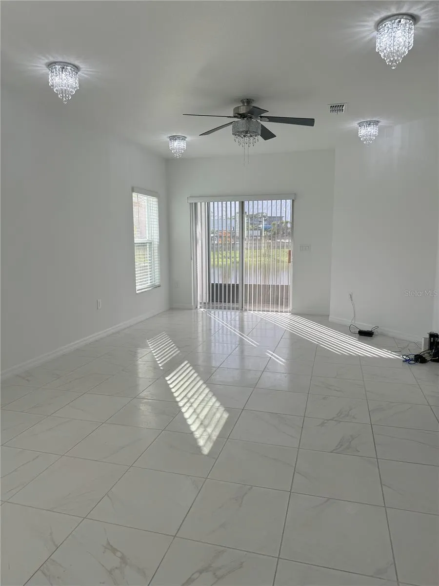 3370 BEAUTE DR
