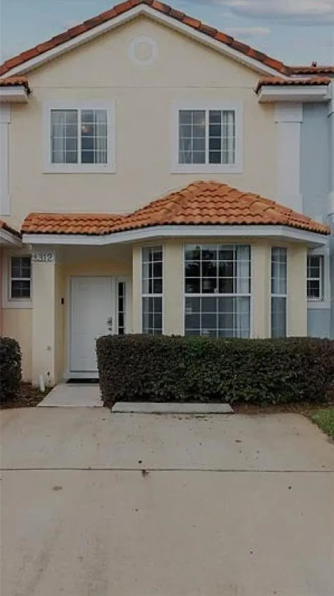 1312 S BEACH CIR