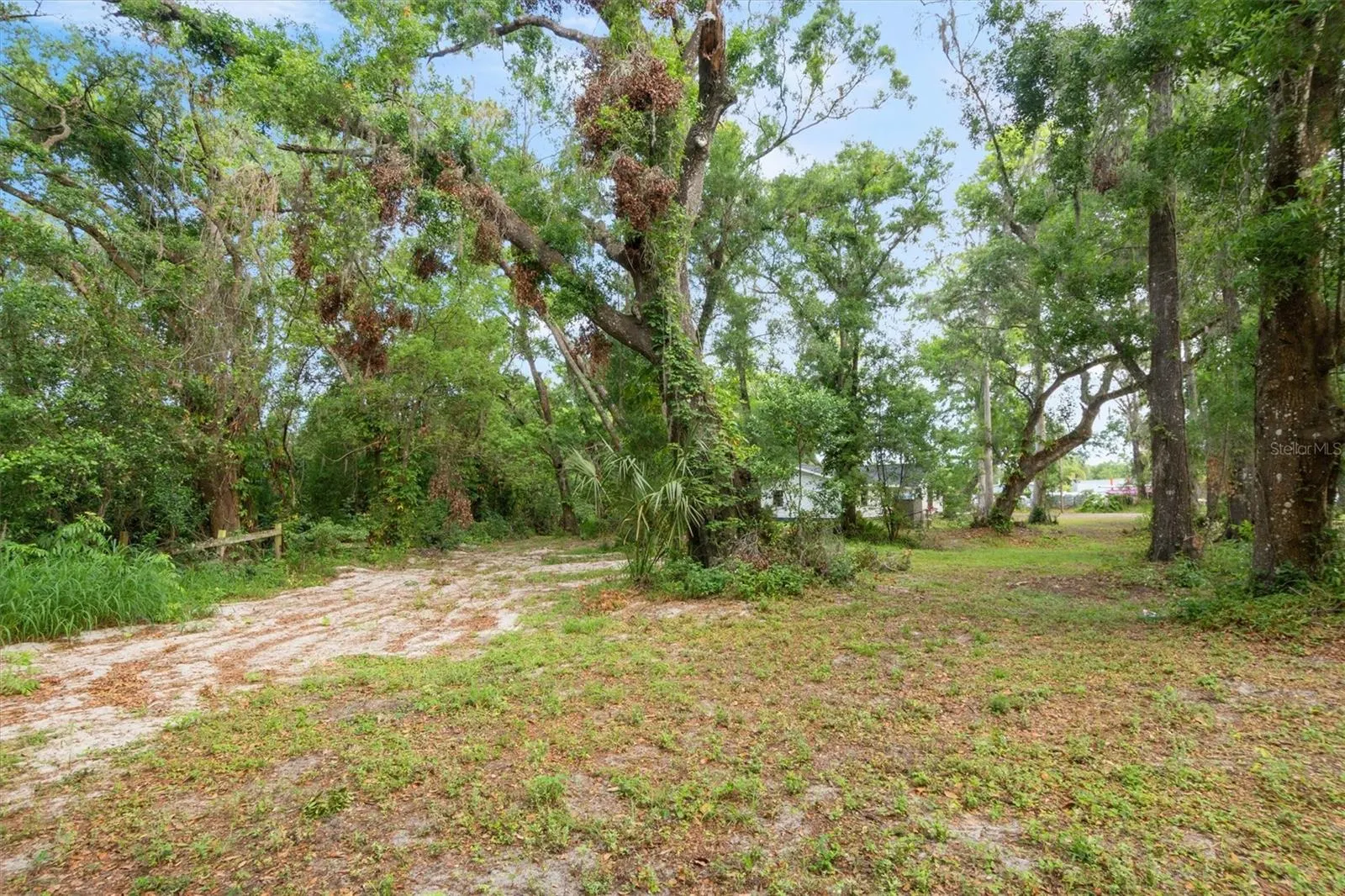 6005 IKE SMITH RD