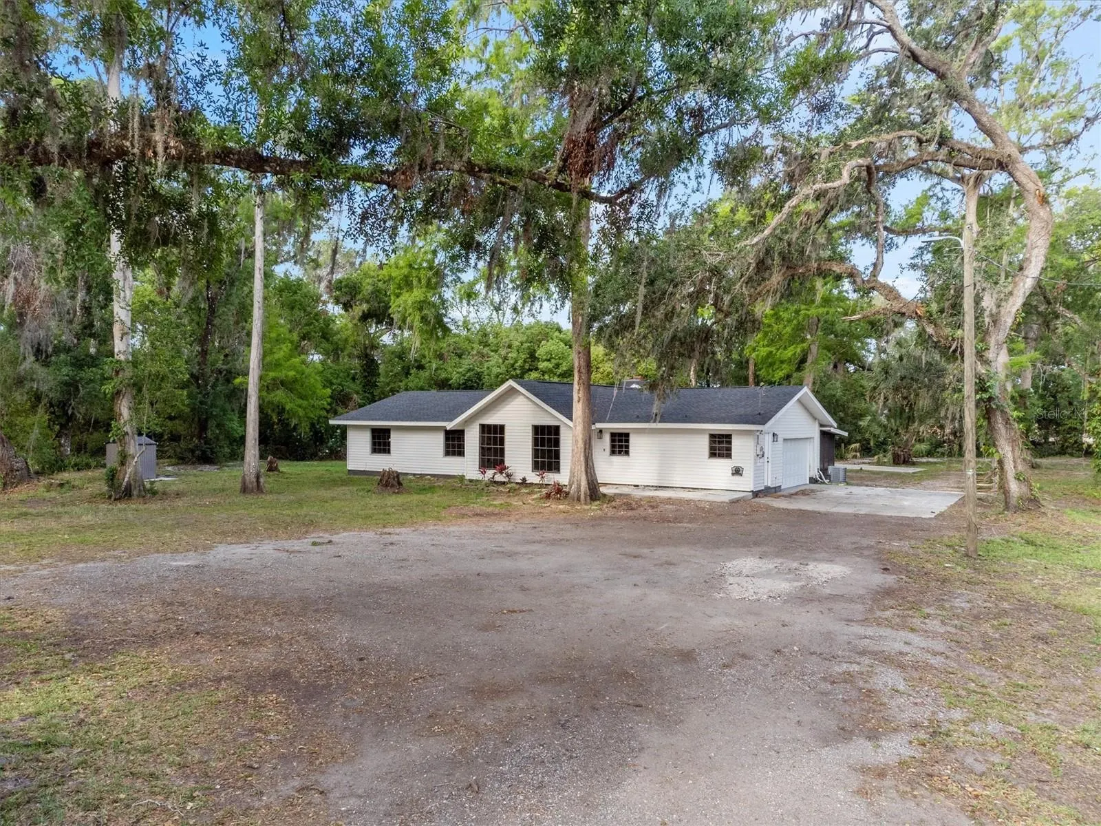 6005 IKE SMITH RD
