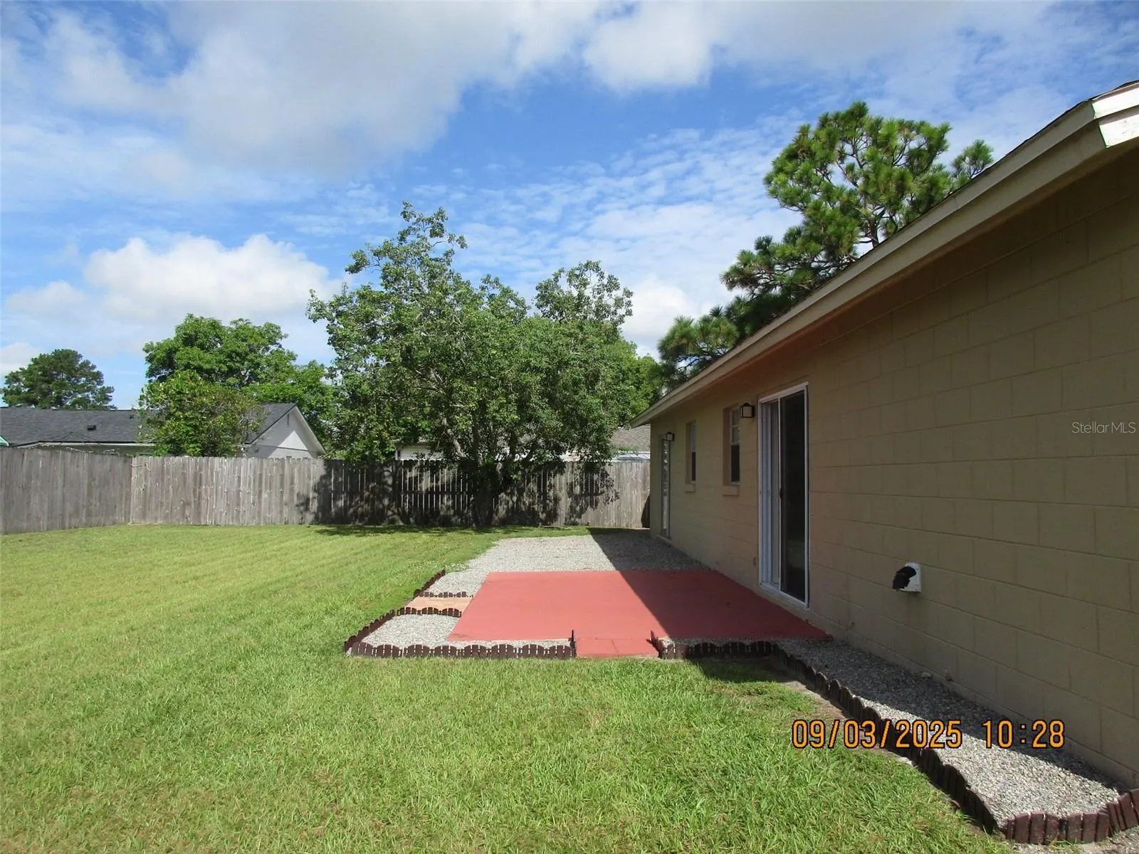 833 FLORIDA PKWY