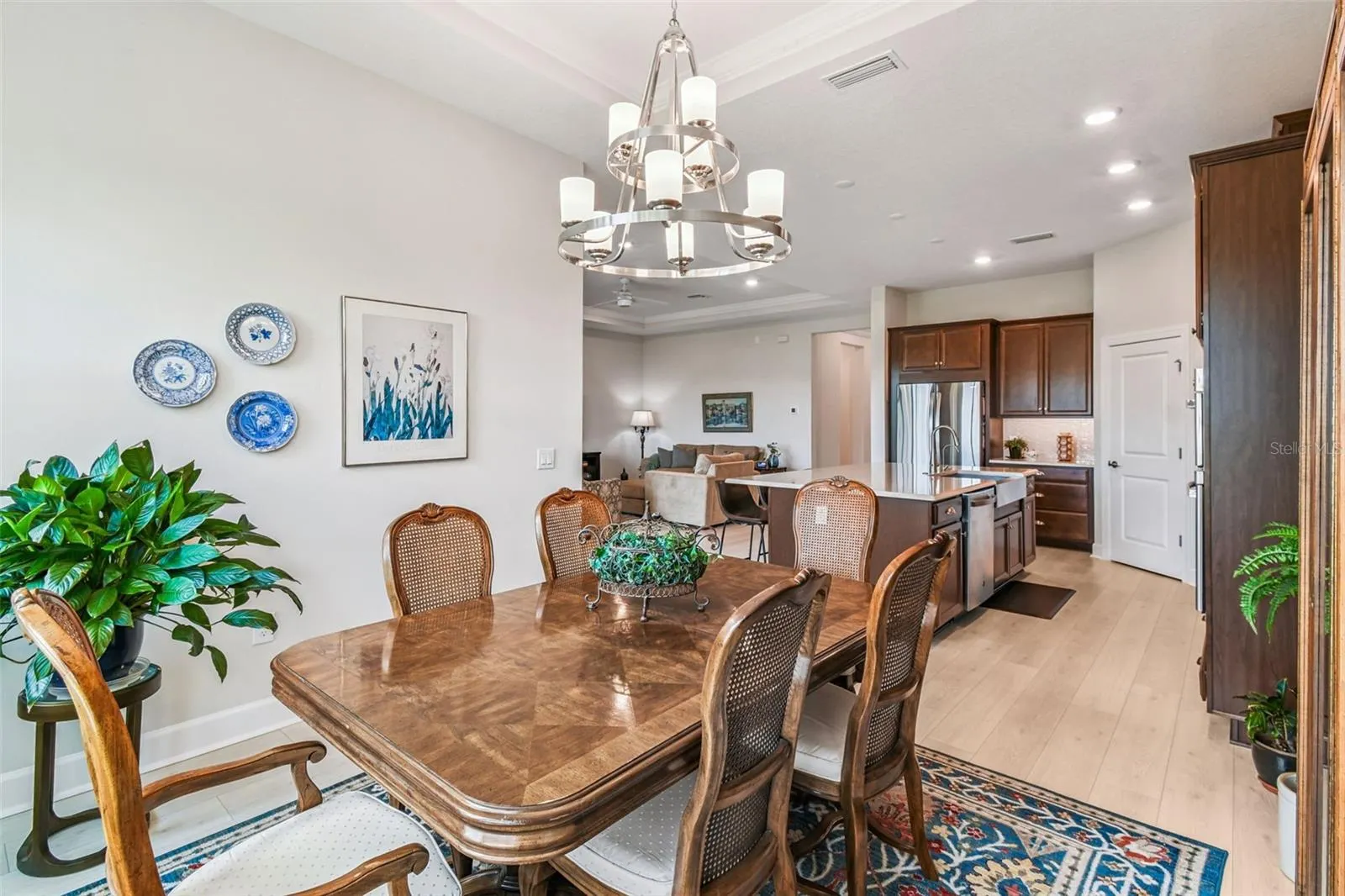 3775 VIA MAZZINI CT