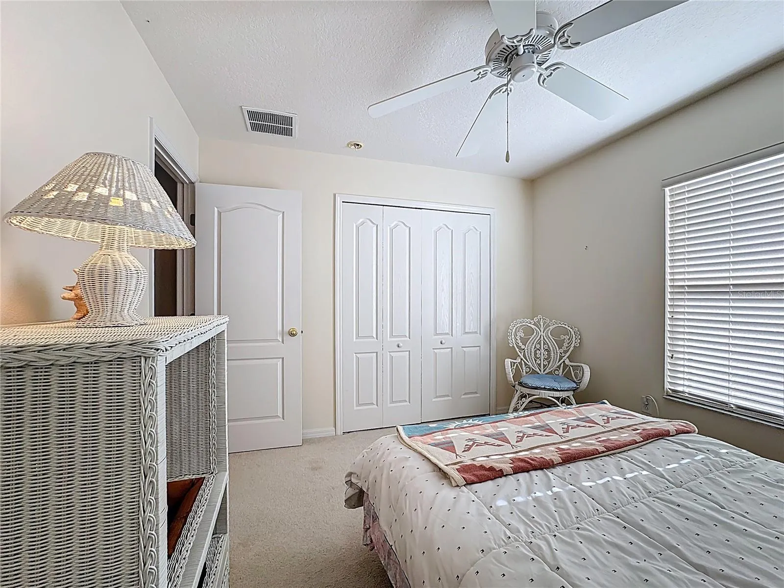 526 HENLEY CIR