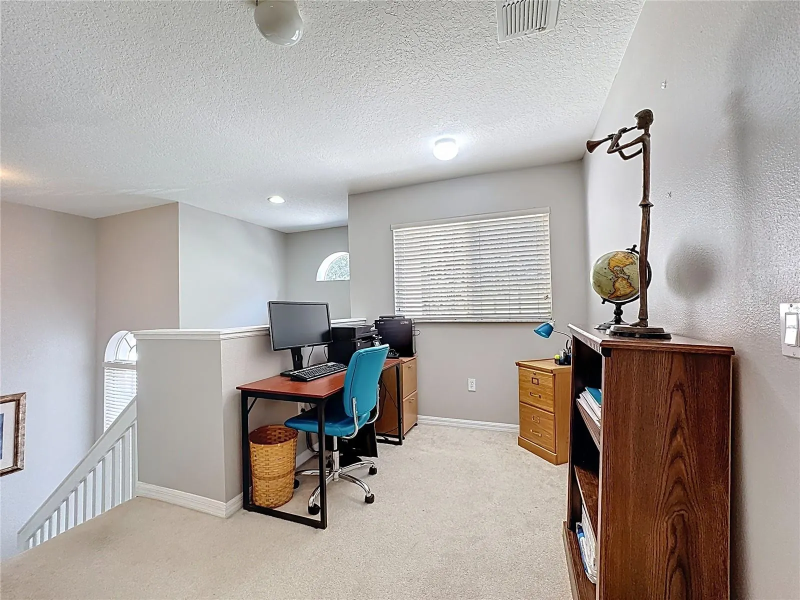 526 HENLEY CIR