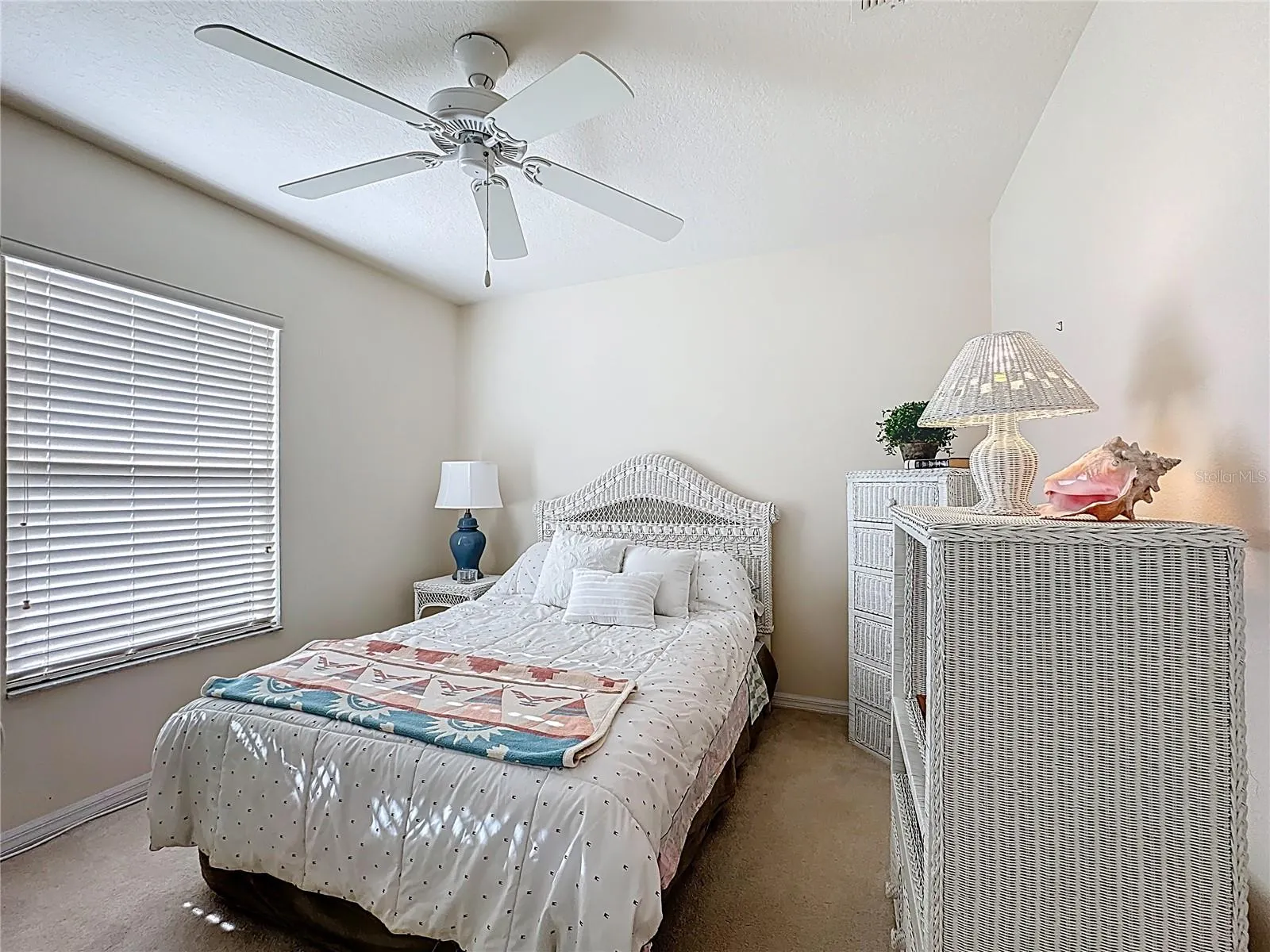 526 HENLEY CIR