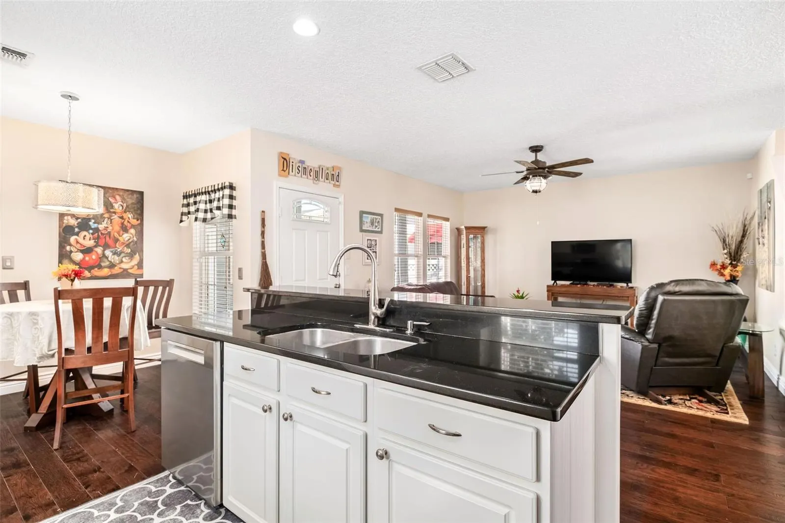 1122 WHITE MOSS LN