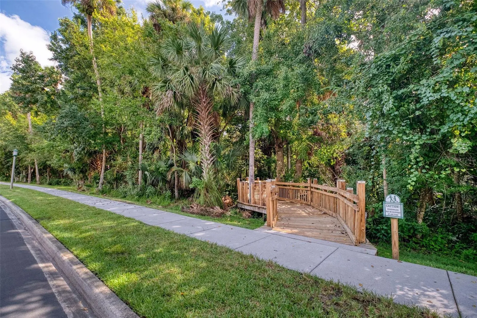 1122 WHITE MOSS LN