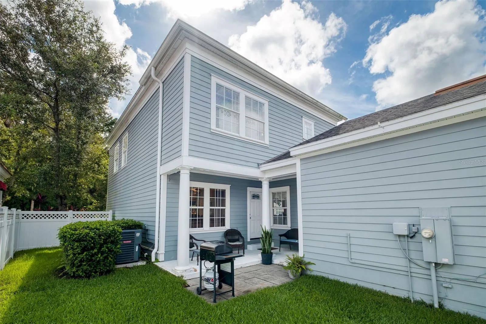 1122 WHITE MOSS LN
