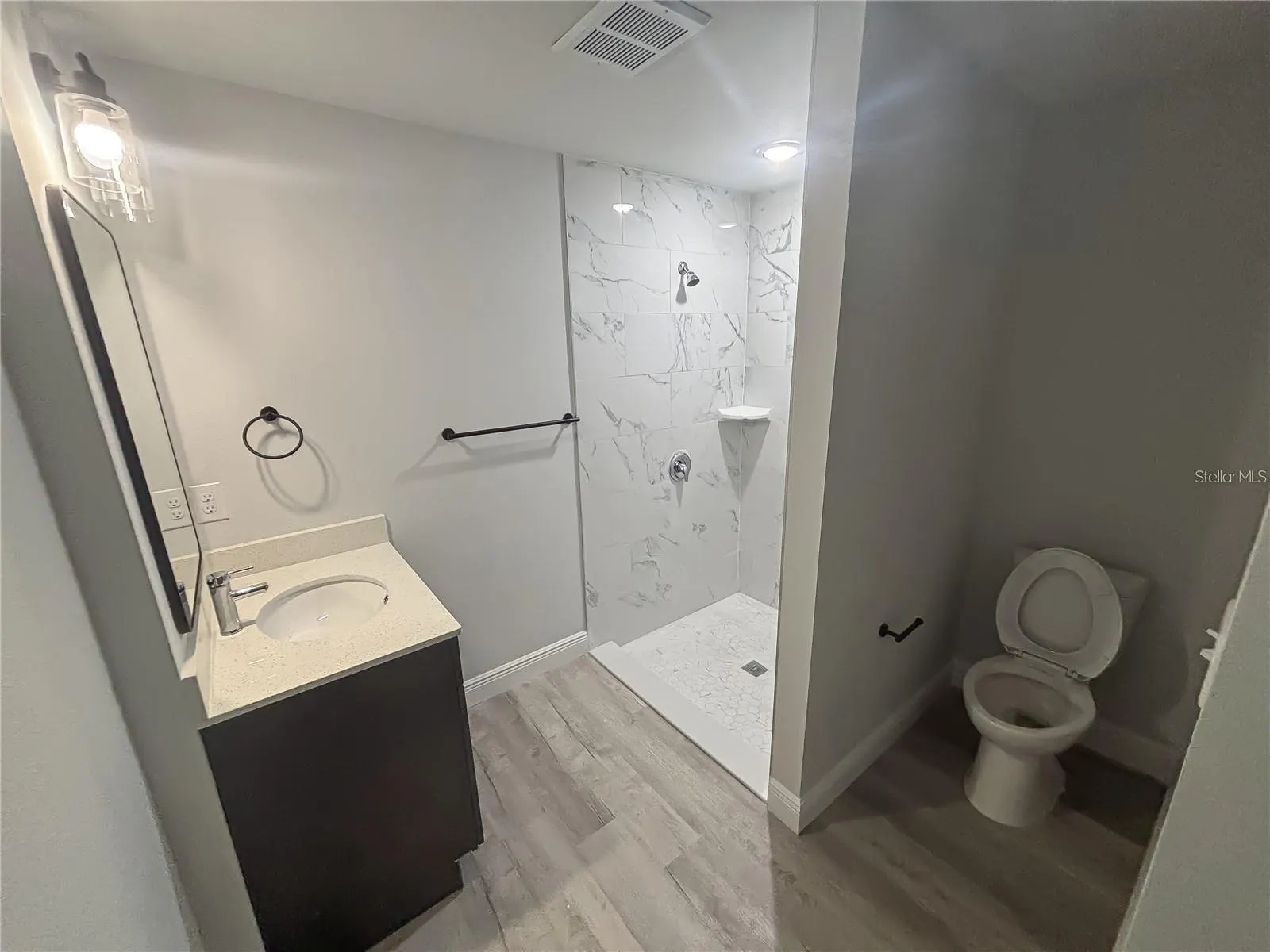 1725 CRYSTAL GROVE DR #1725, #1725
