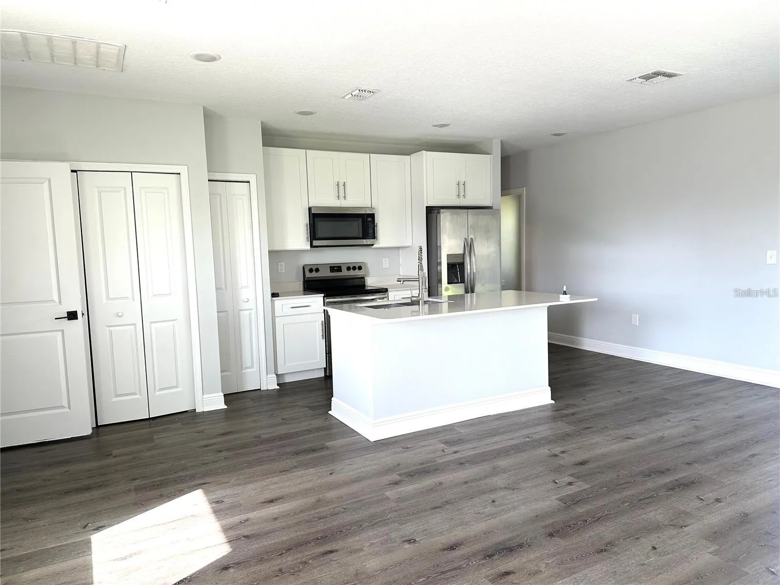 666 PARAKEET CT