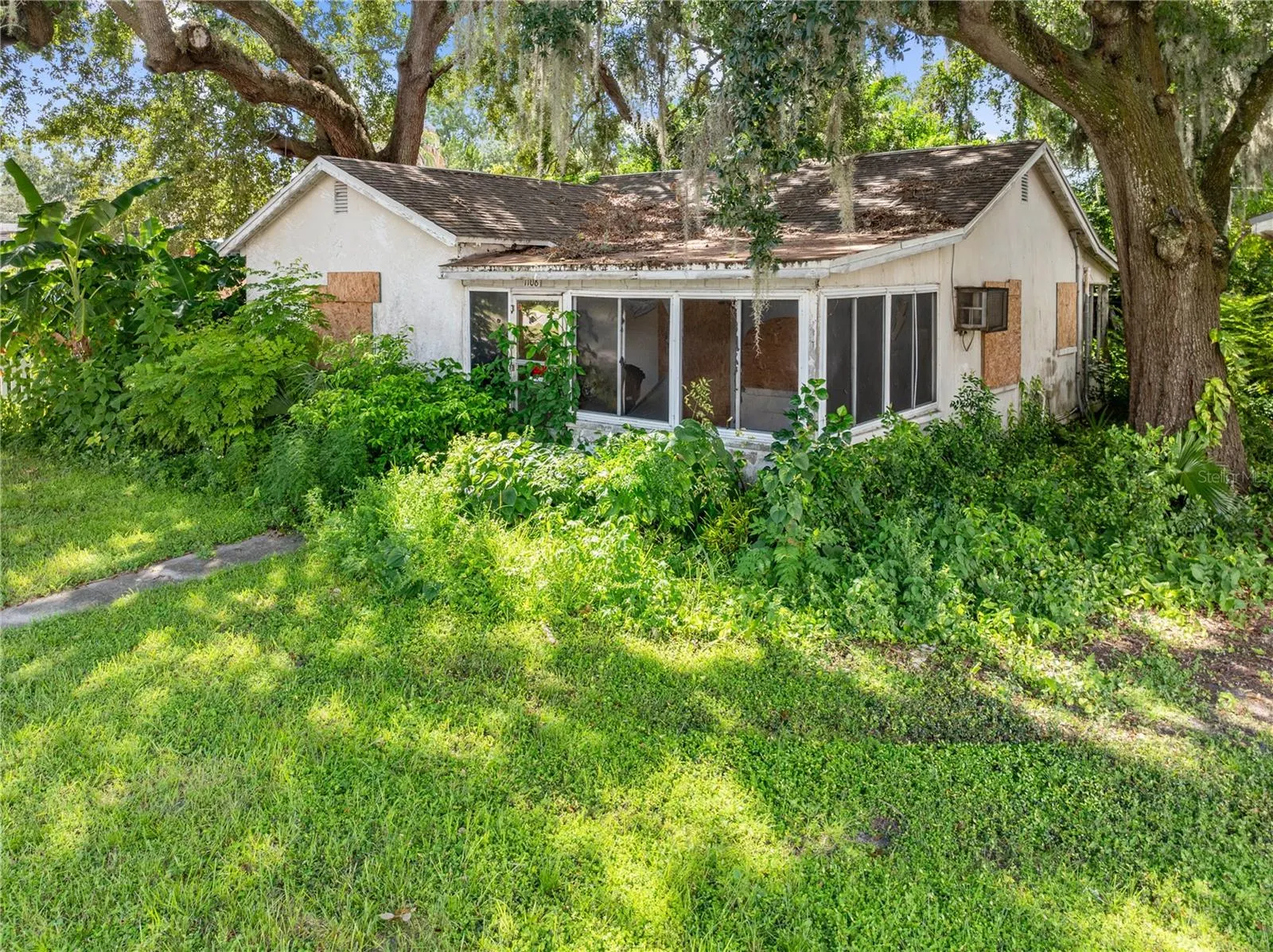 1108 VERONA ST