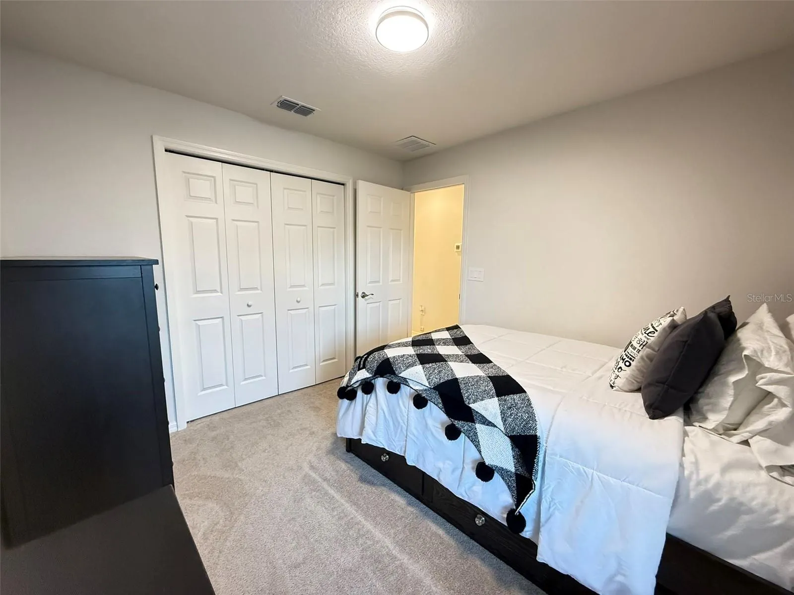 1307 CASCADE DR
