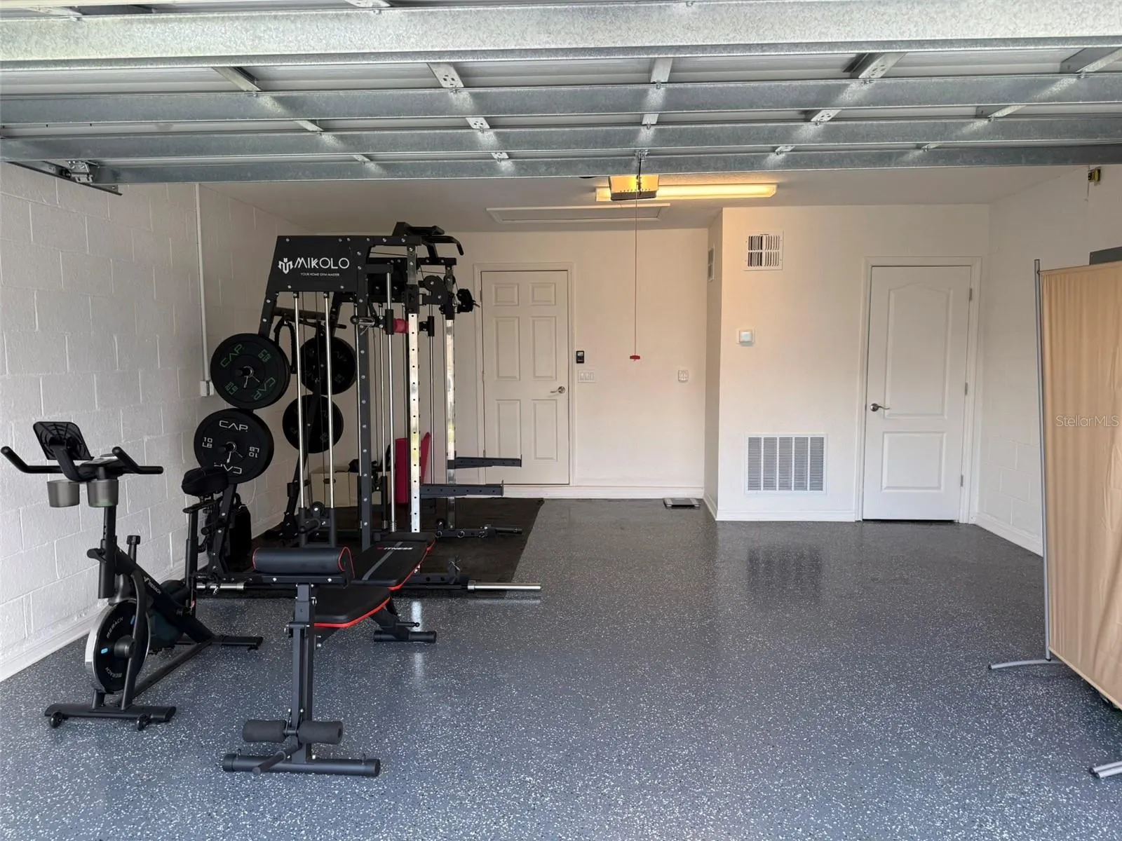 1307 CASCADE DR