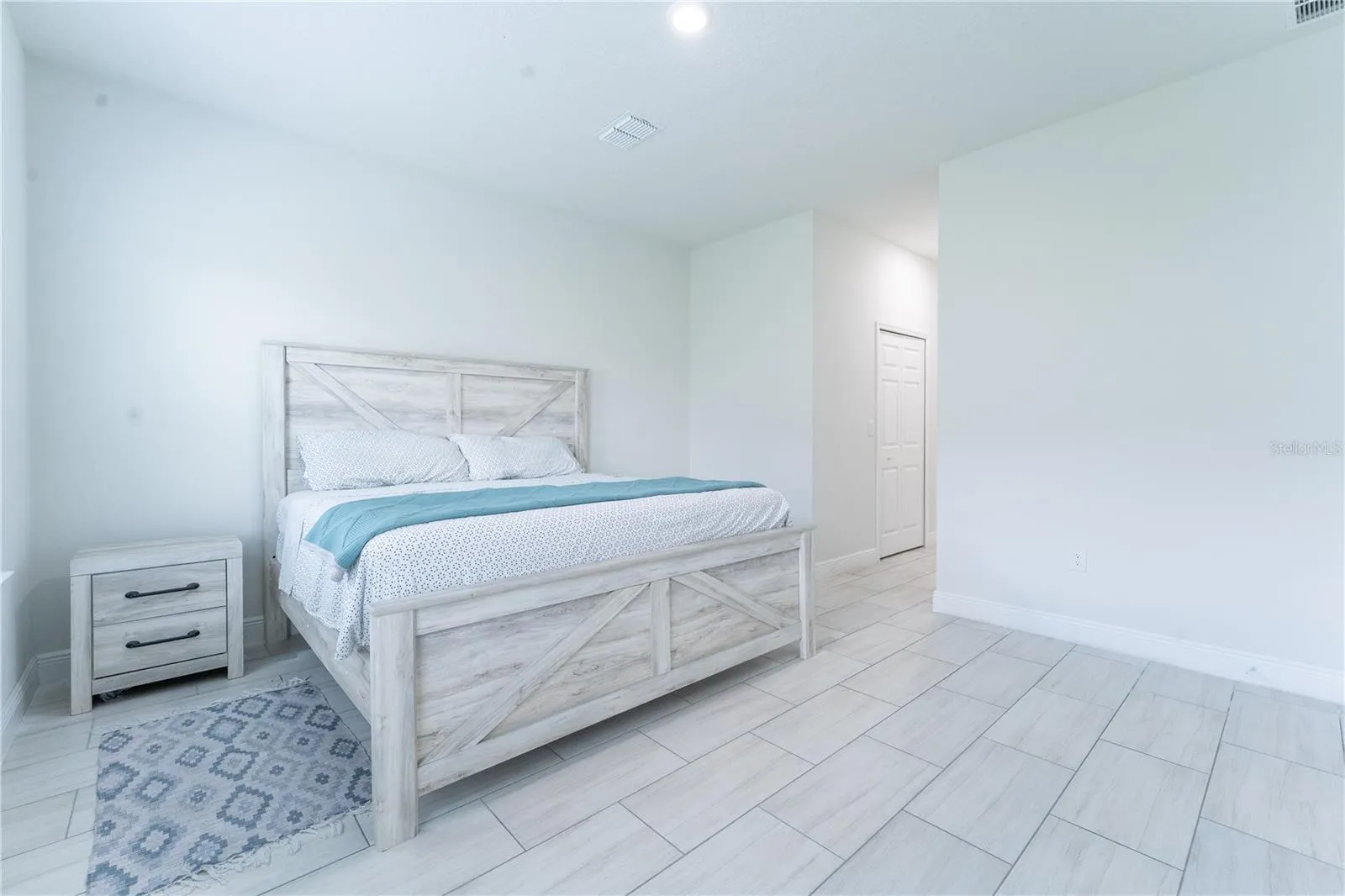 129 LILY LN