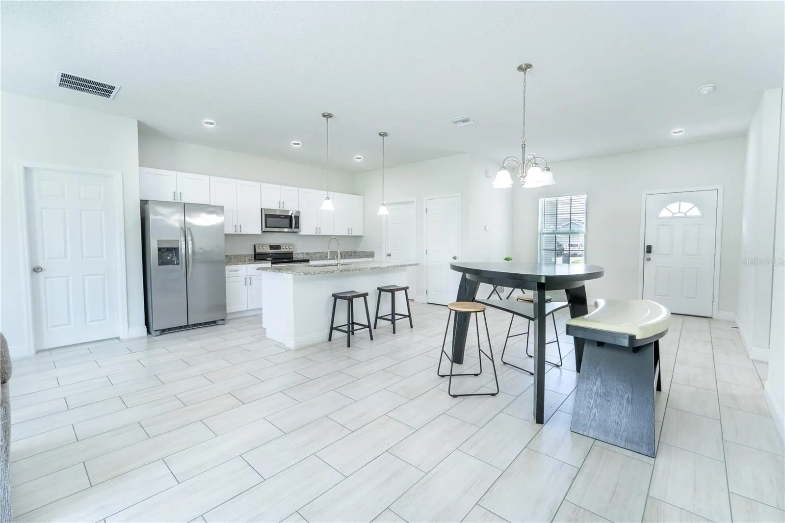 129 LILY LN