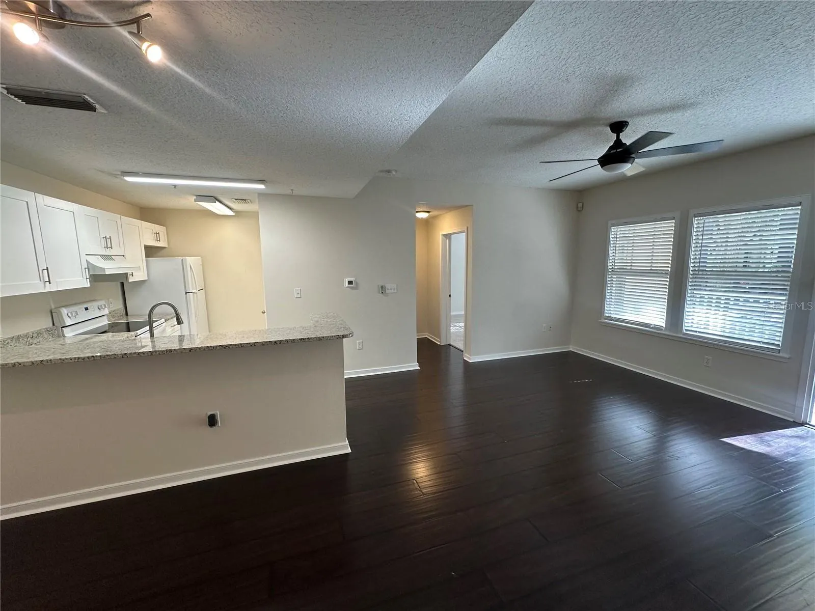 611 CAMPUS ST #130, #130